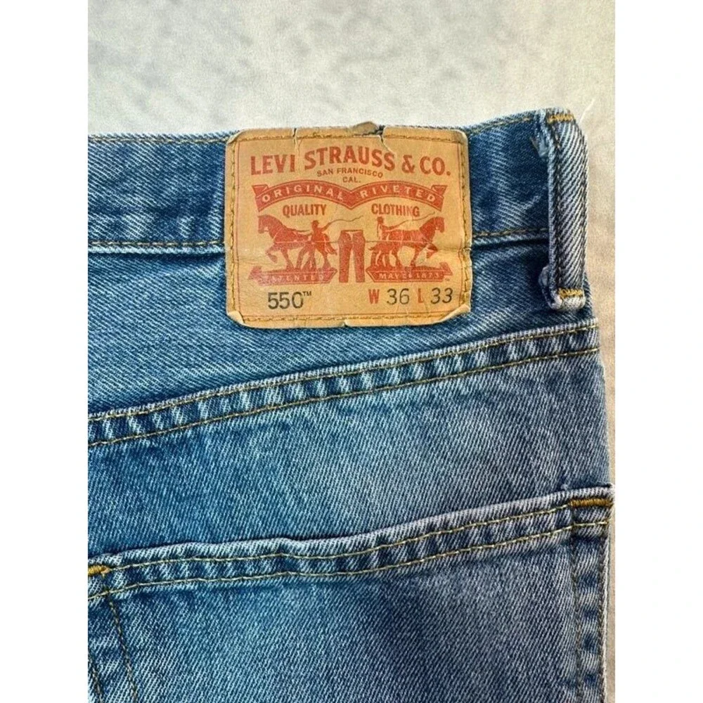 Levi’s 550 Relaxed Fit Straight Leg Denim Jeans 36x33 Blue Faded